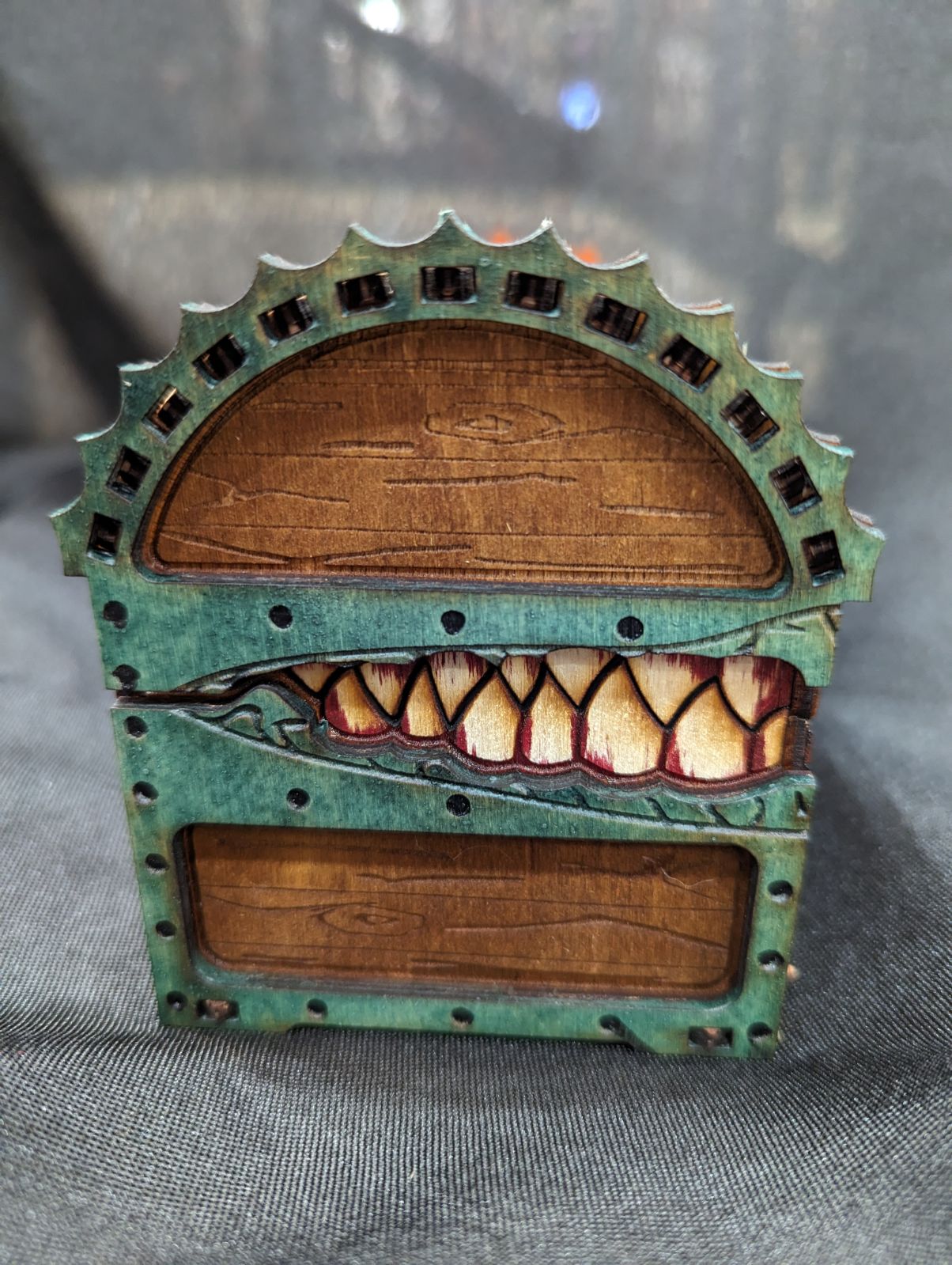 Mimic Dice Chest