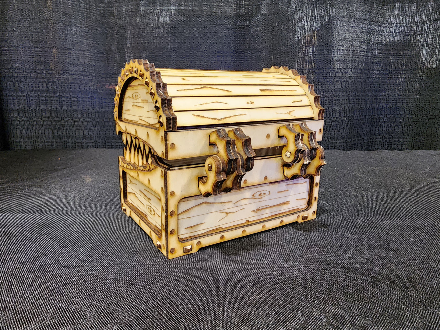 Mimic Dice Chest