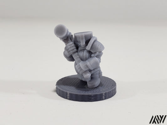 Dwarf with Double Handed Hammer 3