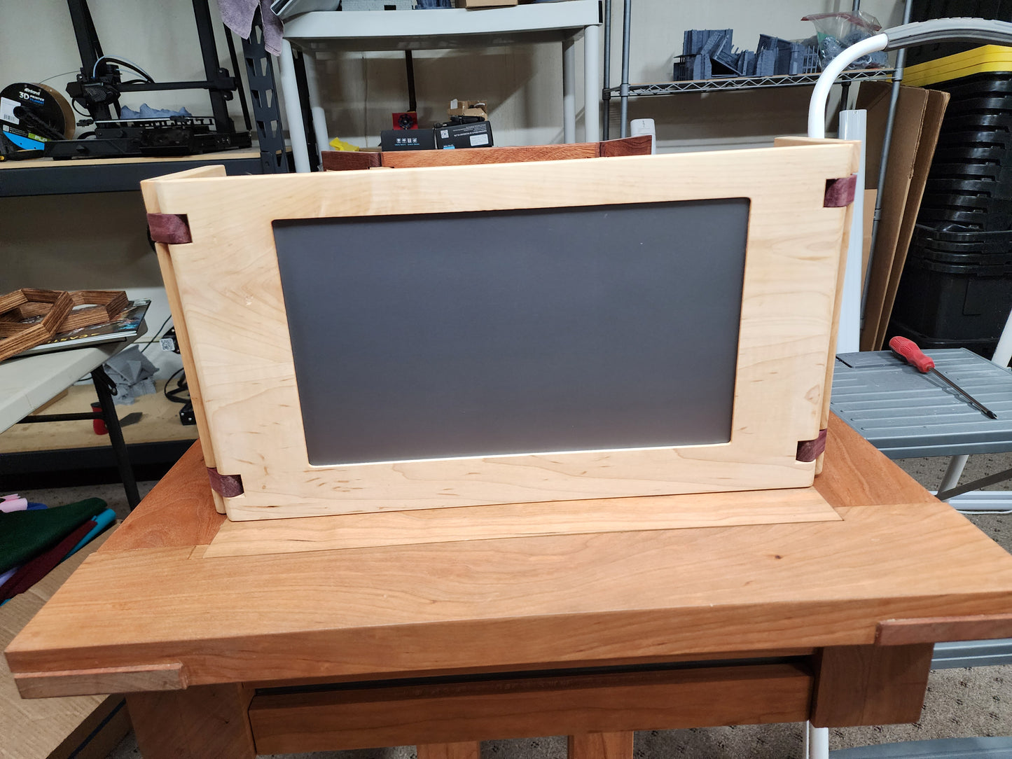 Premium GM Screen with Monitor